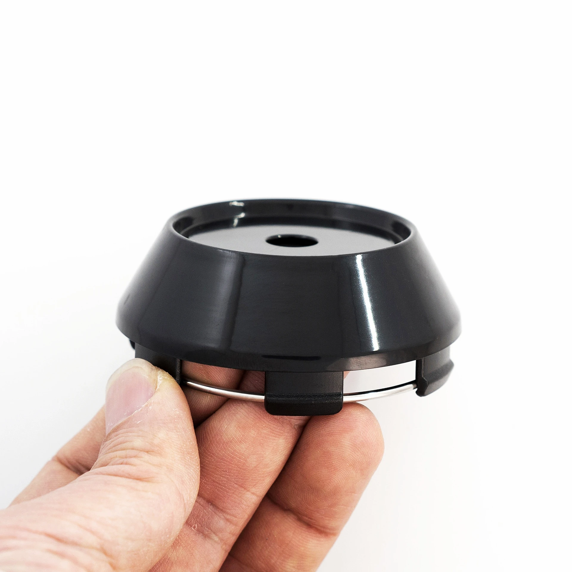 4個セット 69MM 車用ホイールセンターハブキャップ AD - Car Accessories In Tokyo のレビューと価格