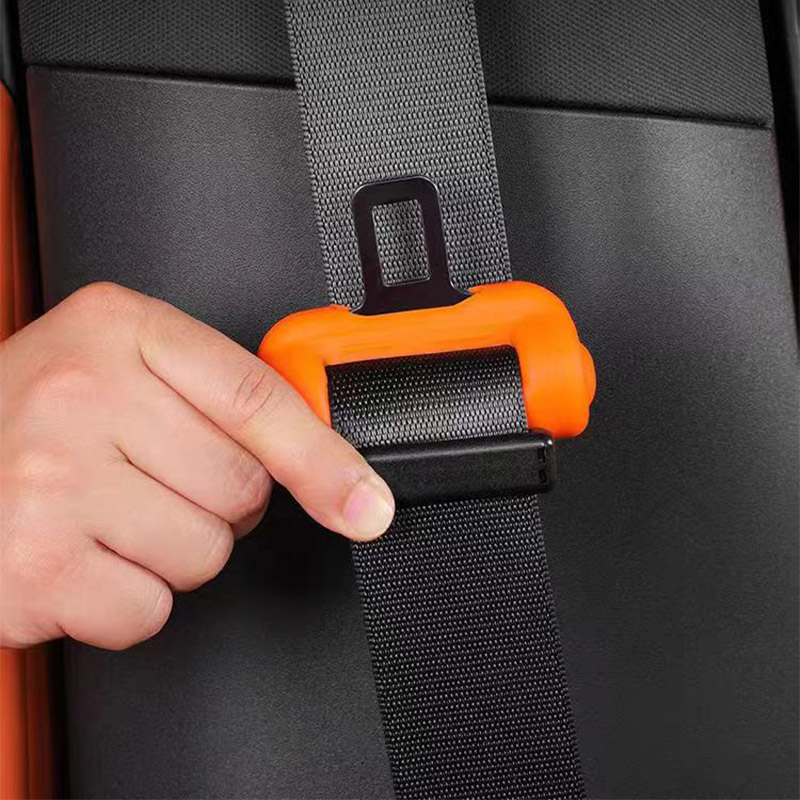 理想L8 L9 車用スタイリングシートベルトインサート 20 - Leather Car Seat Cover のレビューと価格
