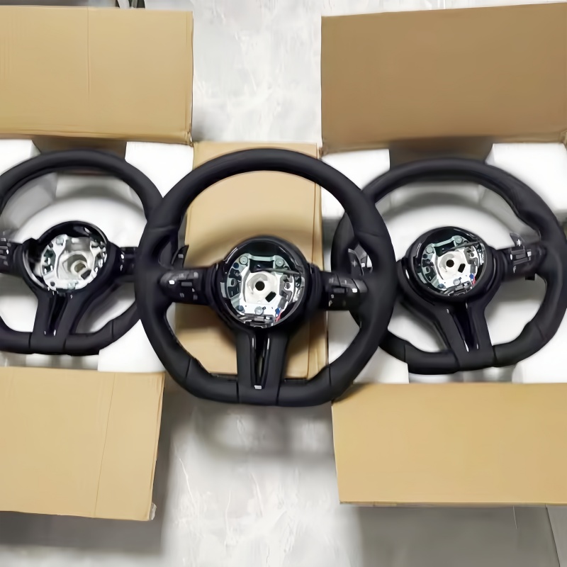 BMW F10 F22 F30 F34 F32 F82 E7 - Car Accessories For Steering Wheel のレビューと価格